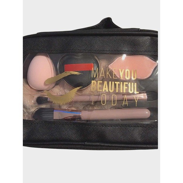 Kosmetinė su aksesuarais (Make-Up Bag with Accessories) 1